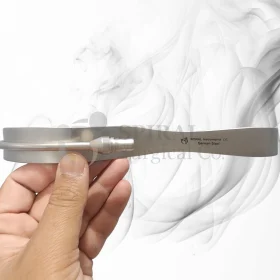 Deaver Retractor With Fiber Optic Tube