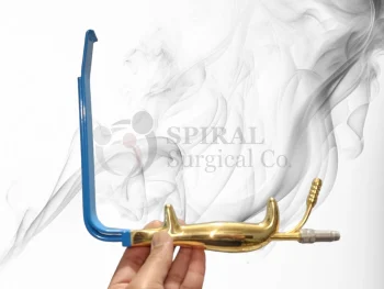 Tebbetts Fiber Optic Retractor With Teeth, 18.5cm, INSULATED 180x25mm