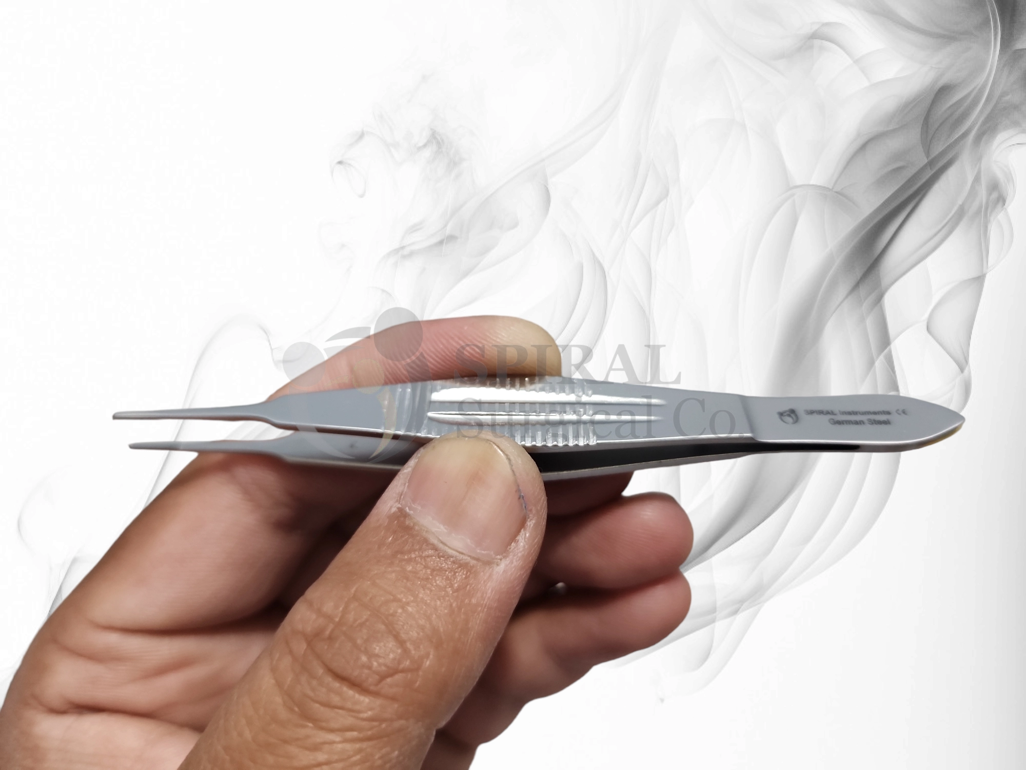 Castroviejo Suturing Forcep Castroviejo Suturing Forcep